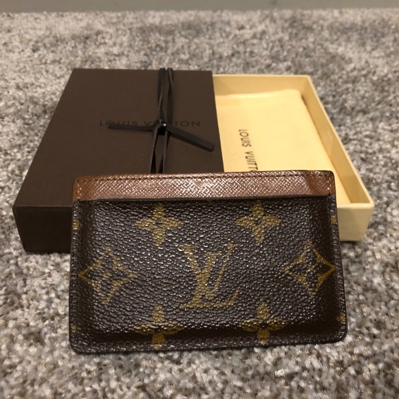 Louis Vuitton Monogram Card Holder - Picture 7 of 7